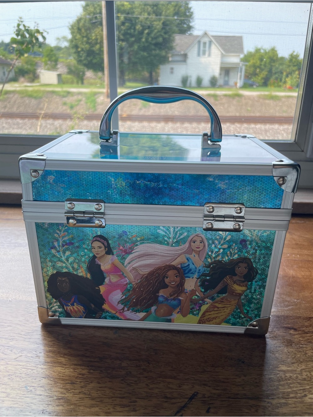 Townley Girl Disney Princess Little Mermaid Train Case